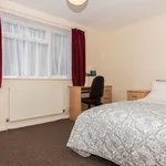 Rent 6 bedroom apartment in Canterbury