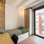 Rent 2 bedroom apartment of 36 m² in barcelona