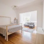 Rent a room in lisbon