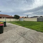 Rent 3 bedroom house in altona-meadows