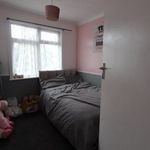 Rent 3 bedroom flat in East Of England