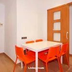 Rent a room of 90 m² in Barcelona