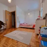 Rent 4 bedroom apartment of 125 m² in lisbon