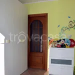 Rent 4 bedroom house of 194 m² in San Didero