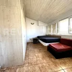 Rent 3 bedroom apartment of 80 m² in Център