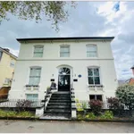 Room to rent in 33 Avenue Road, Leamington Spa CV31