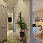 Rent 4 bedroom apartment of 85 m² in Barcelona