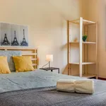 Rent 6 bedroom apartment in Porto