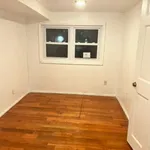 Rent 3 bedroom apartment in Astoria