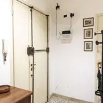 Rent a room of 65 m² in rome