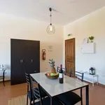 Rent 1 bedroom apartment of 50 m² in Porto