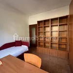 Rent 3 bedroom apartment of 88 m² in Genoa