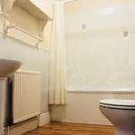 Rent 8 bedroom house in Hull