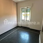 Rent 4 bedroom apartment of 90 m² in Genoa