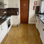 Rent 4 bedroom flat in Wales