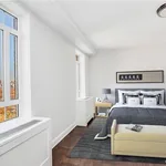 Rent 2 bedroom apartment of 167 m² in New York