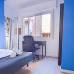 Rent 5 bedroom apartment in Barcelona