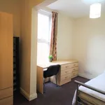 Rent 3 bedroom apartment in Yorkshire And The Humber