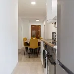 Rent a room of 99 m² in madrid