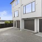 Rent 4 bedroom apartment in Kaipātiki