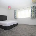 Rent 4 bedroom flat in West Midlands