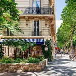 Rent 4 bedroom apartment of 50 m² in Paris