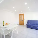 Rent a room of 100 m² in Valencia