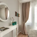 Rent 2 bedroom apartment of 63 m² in Florence