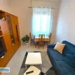 Affitto 2 camera casa di 56 m² in Milan