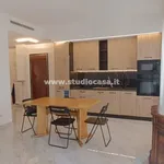 3-room flat via Abeti, Melegnano