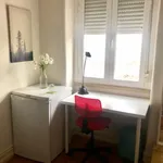 Rent 3 bedroom apartment in Lisbon