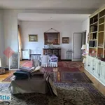 Rent 4 bedroom apartment of 170 m² in Genoa