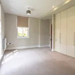 Rent 1 bedroom flat in Hart