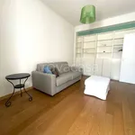 Rent 3 bedroom apartment of 85 m² in Milano