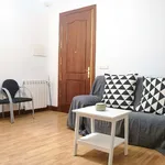 Rent a room of 200 m² in Madrid