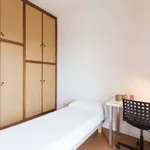 Rent a room in milan