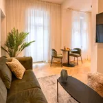 Rent 1 bedroom apartment of 50 m² in Berlin