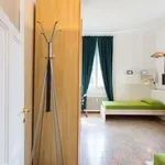 Rent a room in milan