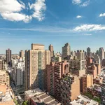 Rent 2 bedroom apartment of 100 m² in New York