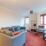 Rent 3 bedroom flat in Edinburgh  North