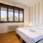 Rent 5 bedroom house of 230 m² in Florence