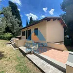 Rent 4 bedroom apartment of 130 m² in Fiesole