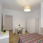 Rent a room of 70 m² in barcelona