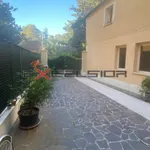 Rent 1 bedroom house of 80 m² in Adria