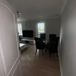 Rent 2 bedroom flat in Salford