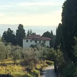 Rent 6 bedroom house in Florence