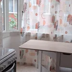 Rent 3 bedroom apartment of 80 m² in Кършияка