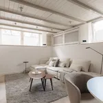 Huur 1 slaapkamer appartement van 646 m² in Amsterdam