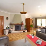 Rent 4 bedroom house of 1200 m² in Vlezenbeek