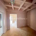 Rent 4 bedroom apartment of 85 m² in Palermo